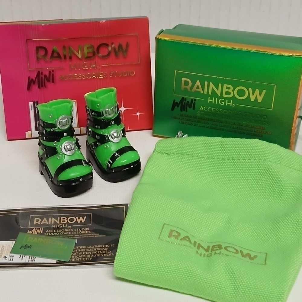 Rainbow High Jade Buckle Boots